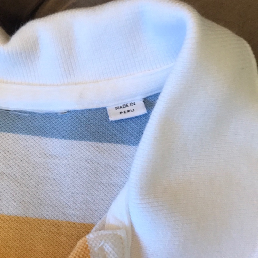 Lacoste - Picture 3 of 4
